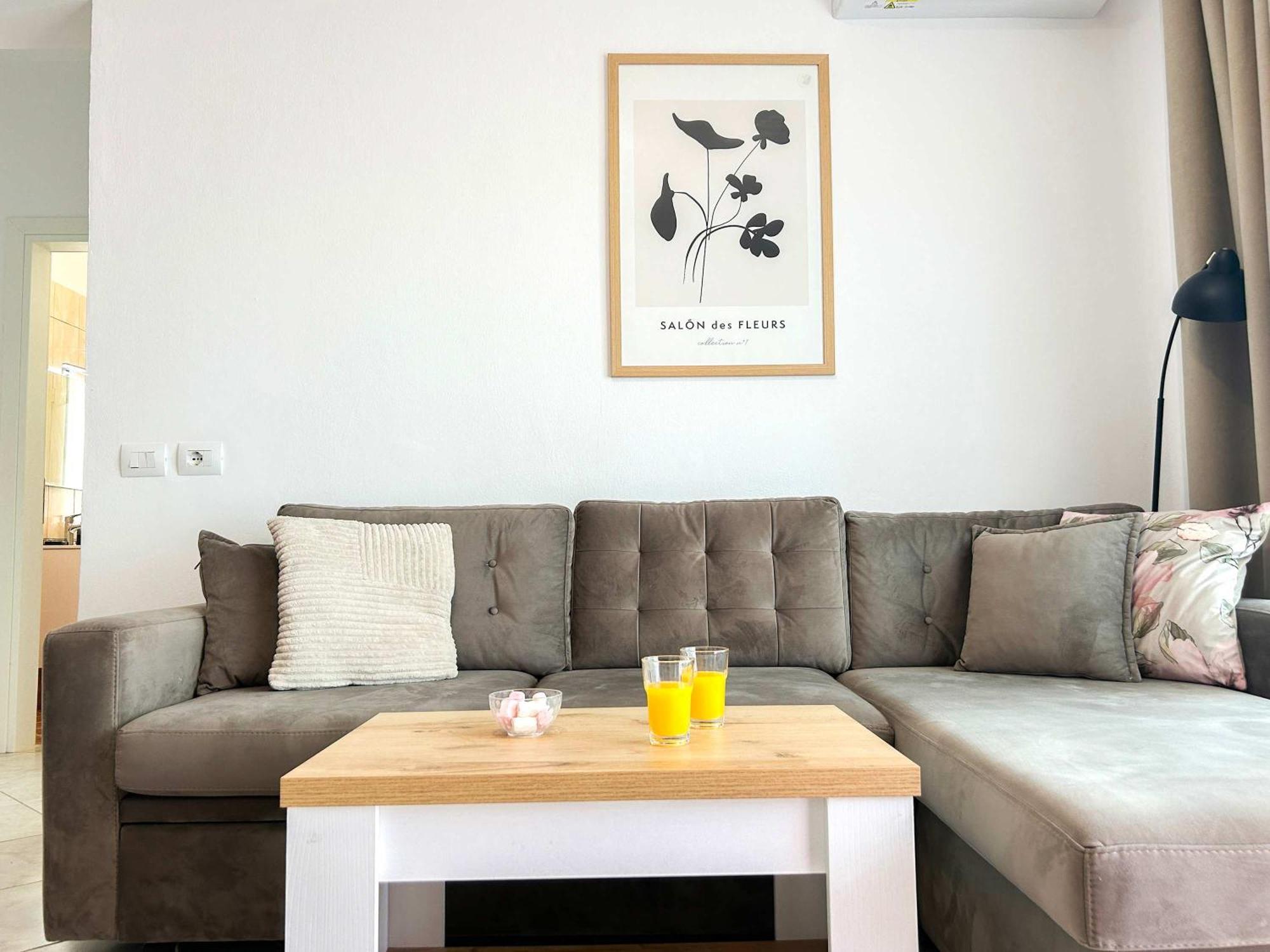 Apartment Lada 756