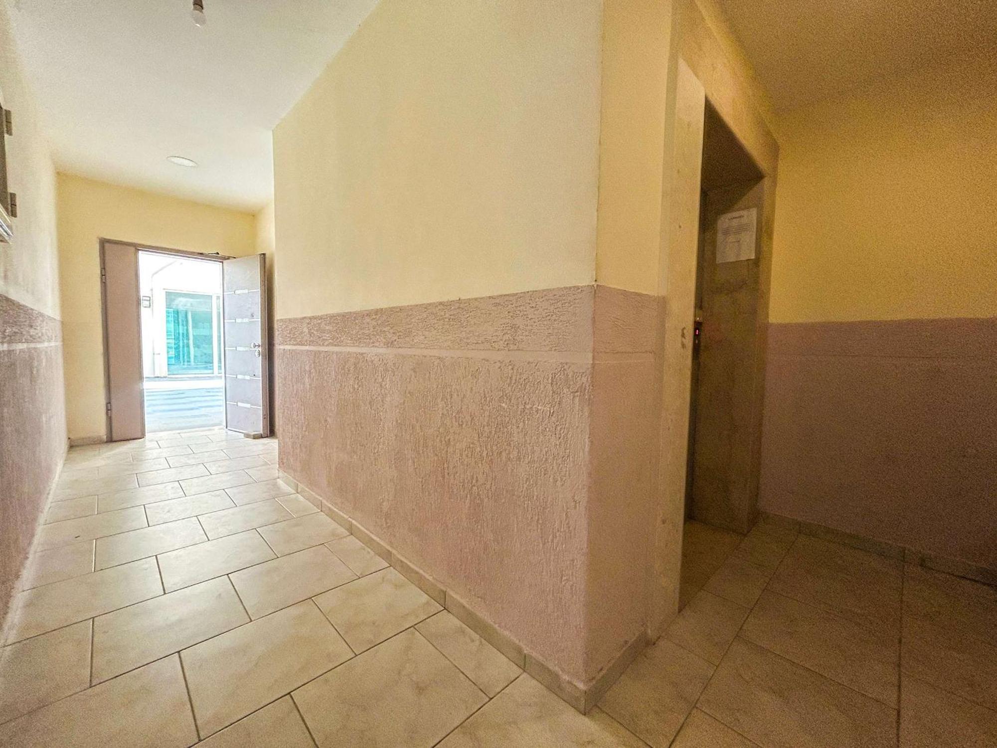 Lada 756 Apartment *